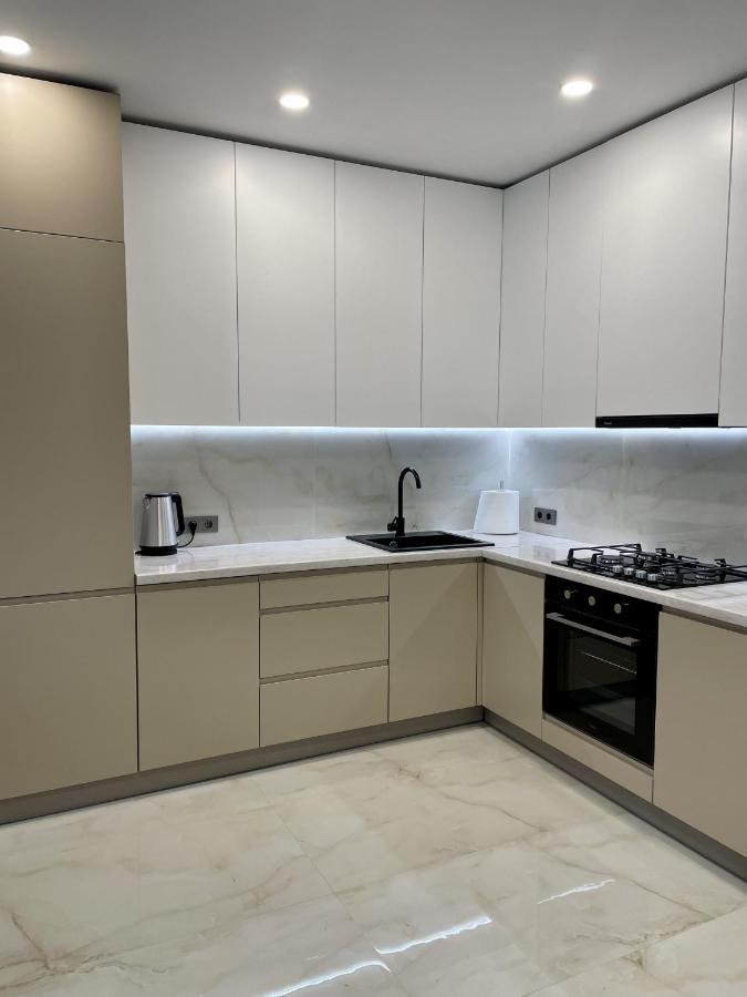 Жк Great Britain Apartment Leopoli Esterno foto